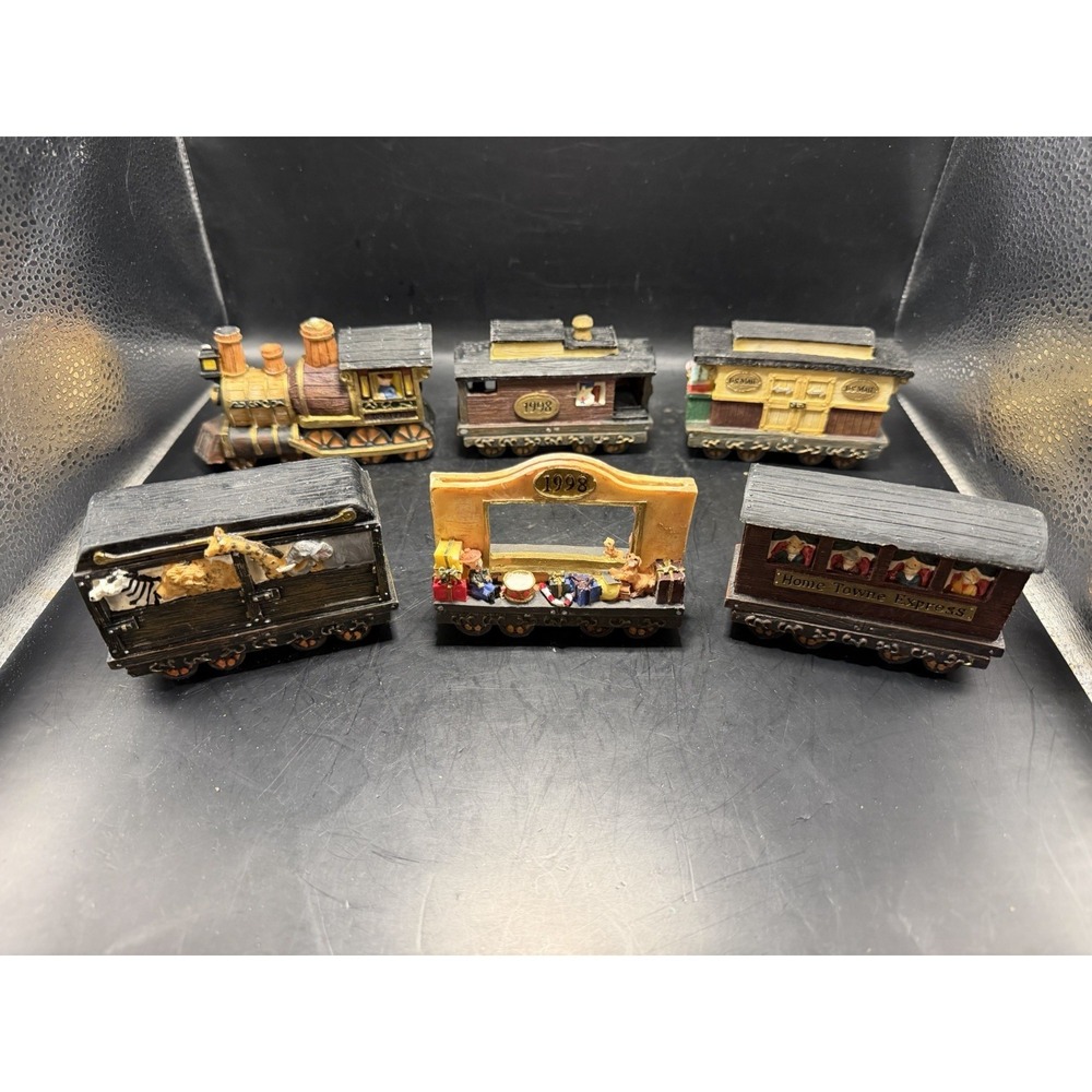 Vintage Home Towne‎ Mini Train Cars Set 1998 Christmas Village Decor Lot